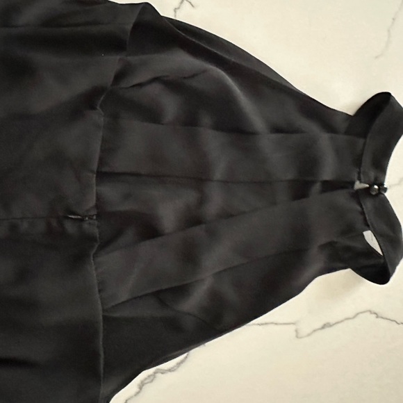 Solid Cut Out Back Belted Halter Jumpsuit - Picture 5 of 5